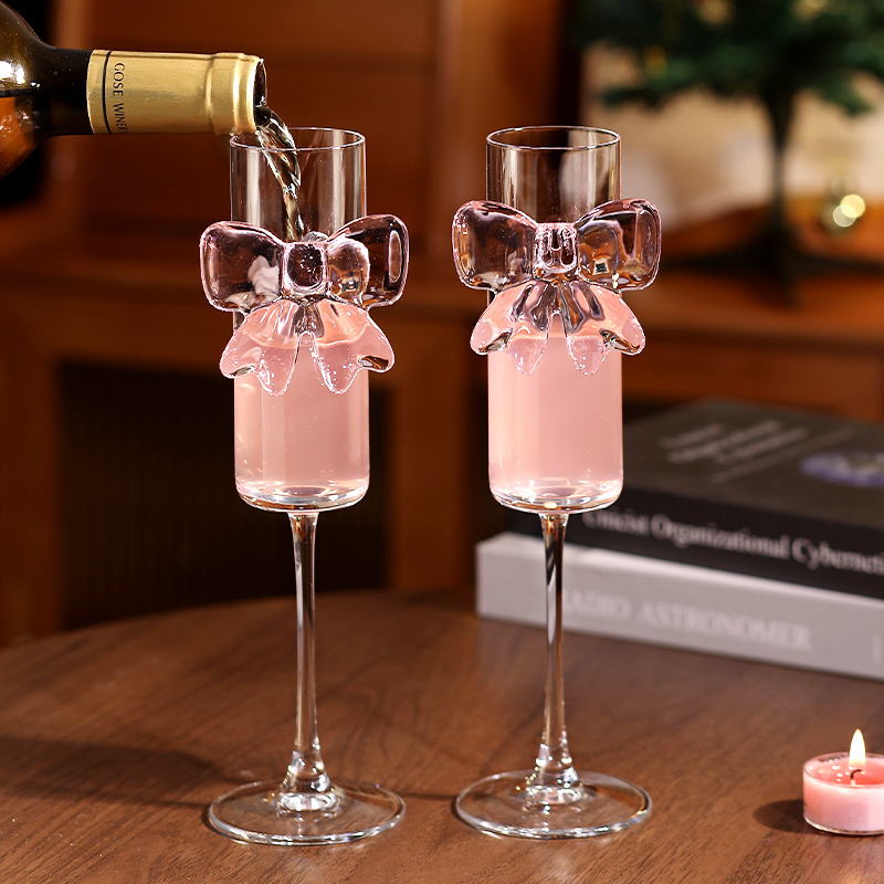 Champagnerflöten mit Schleife, – Home Decor Y2K Bewertung und Preis